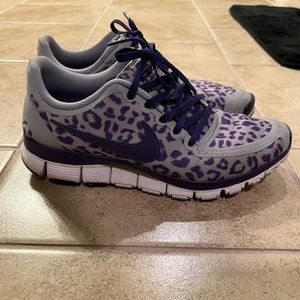 Nike cheetah print shoes